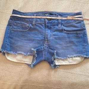 American Eagle discontinued shortie shorts